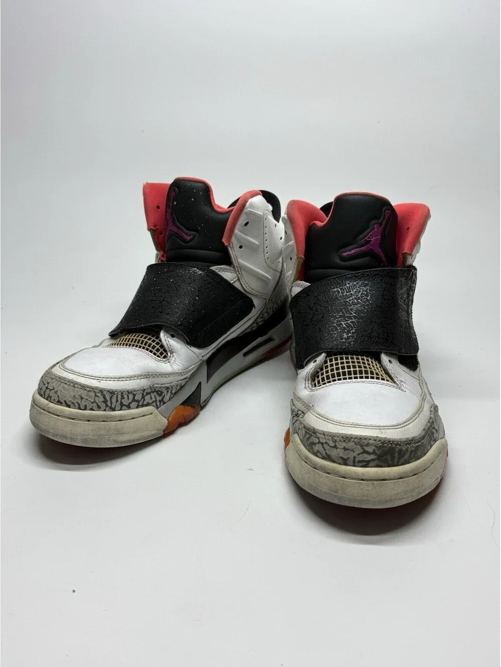 Size 9.5 - Jordan Son of Mars Hot Lava 2015 512245-105 White Black Pink